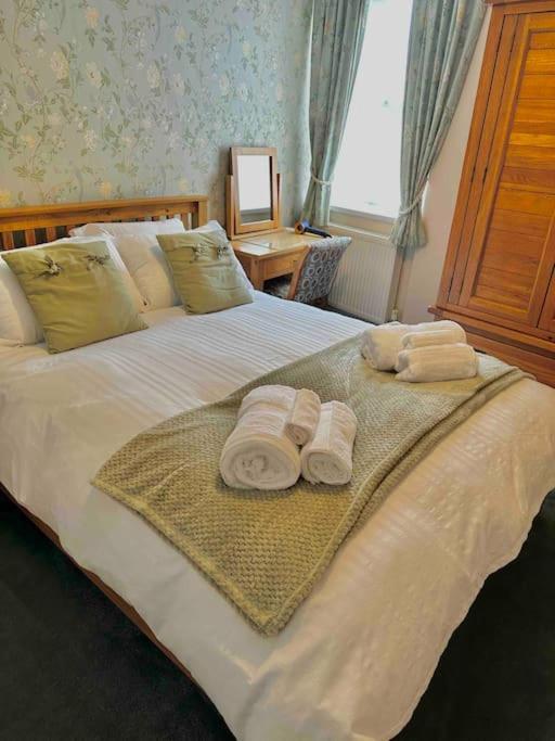 A Charming Luxury Apartment! Портинскейл Екстериор снимка